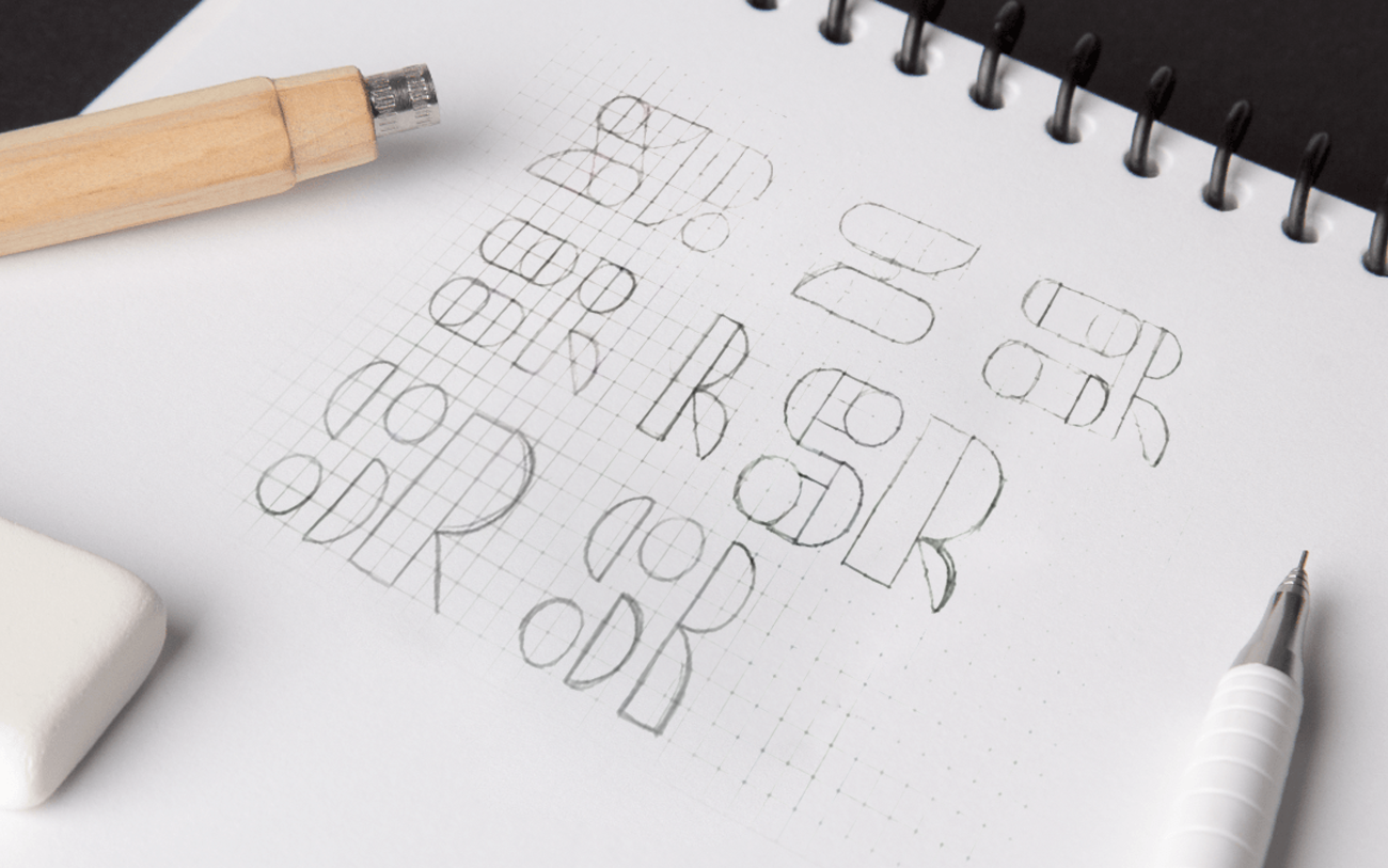 logo sr logotype design boceto sketch cuaderno logo a lapiz